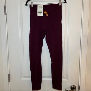 Fabletics High-Waisted Motion365® Paneled Legging Burgundy/Golden Hour Size M